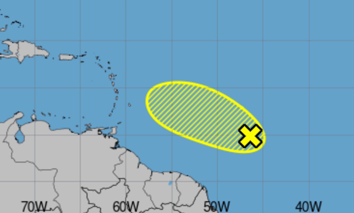 WeatherWatchPR's tweet image. Comunicado de las 8PM…
🔷Onda tropical, Invest 94L (gráfica 1 y 2) a 900 millas al este de las Antillas Menores desarrolla una pequeña baja presión con aguaceros y tronadas concentradas cerca del centro.🔷
✔️Las condiciones ambientales parecen ser favorables para desarrollo…