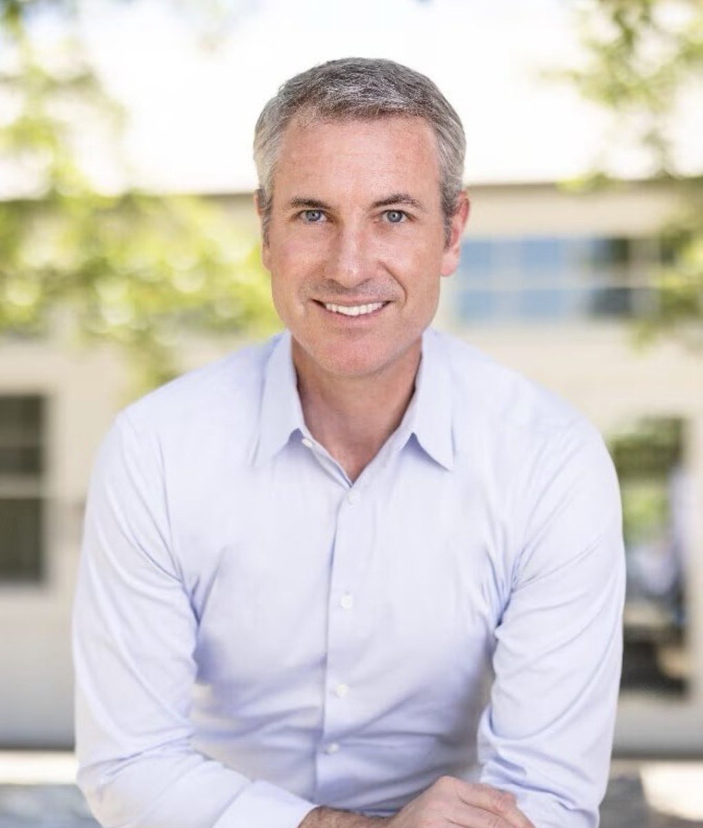 MatznerJon's tweet image. Astronomer CEO Andy Byron and chief people officer Kristin Cabot are allegedly in talks to parlay their recent fame to start a global talent headhunting firm that charges 35% per hire.