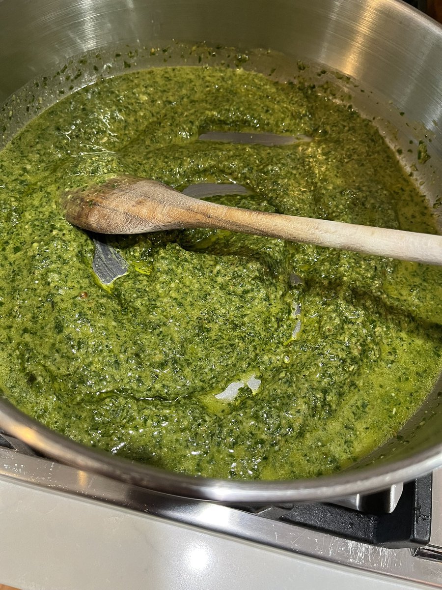 JohnMFodera's tweet image. Pesto, when well done, is spectacular. Mine, is spectacular. I have basil leaves the size of my palm. Great dish. #Tuscanvines