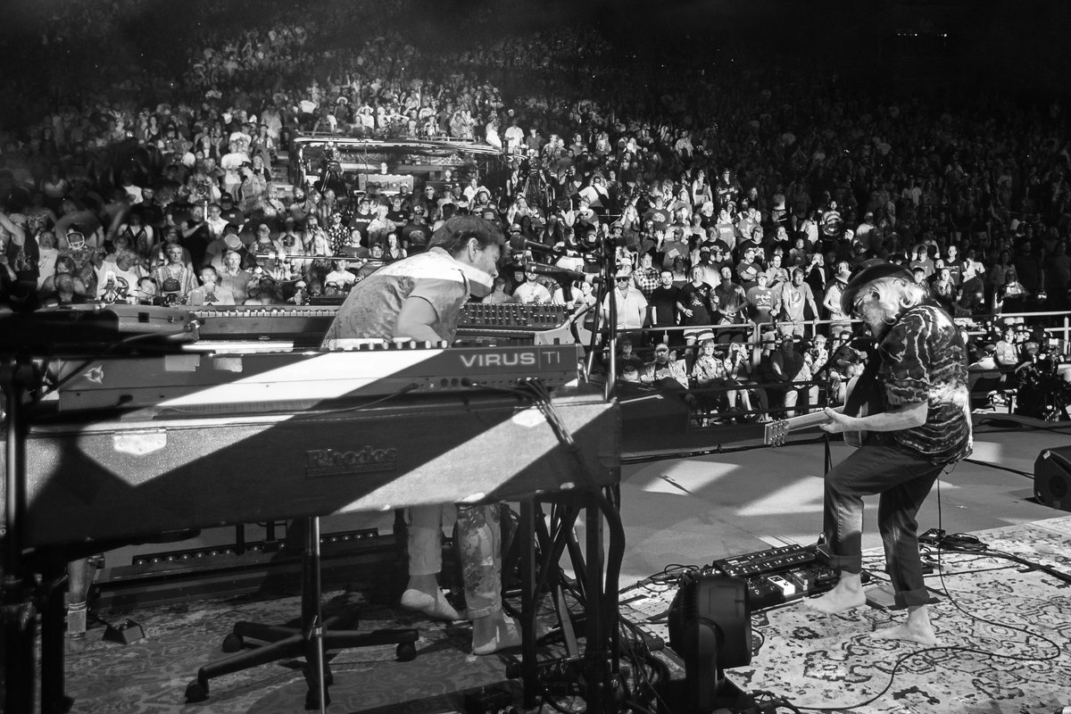 SCI_Official's tweet image. Incidentally Incredible! We will be back in Colorado soon. Aug 8 & 9 Vail, Aug 10 Grand Junction. Much love!
@RedRocksCO
📸: Mitch Kline freindsofcheese.com