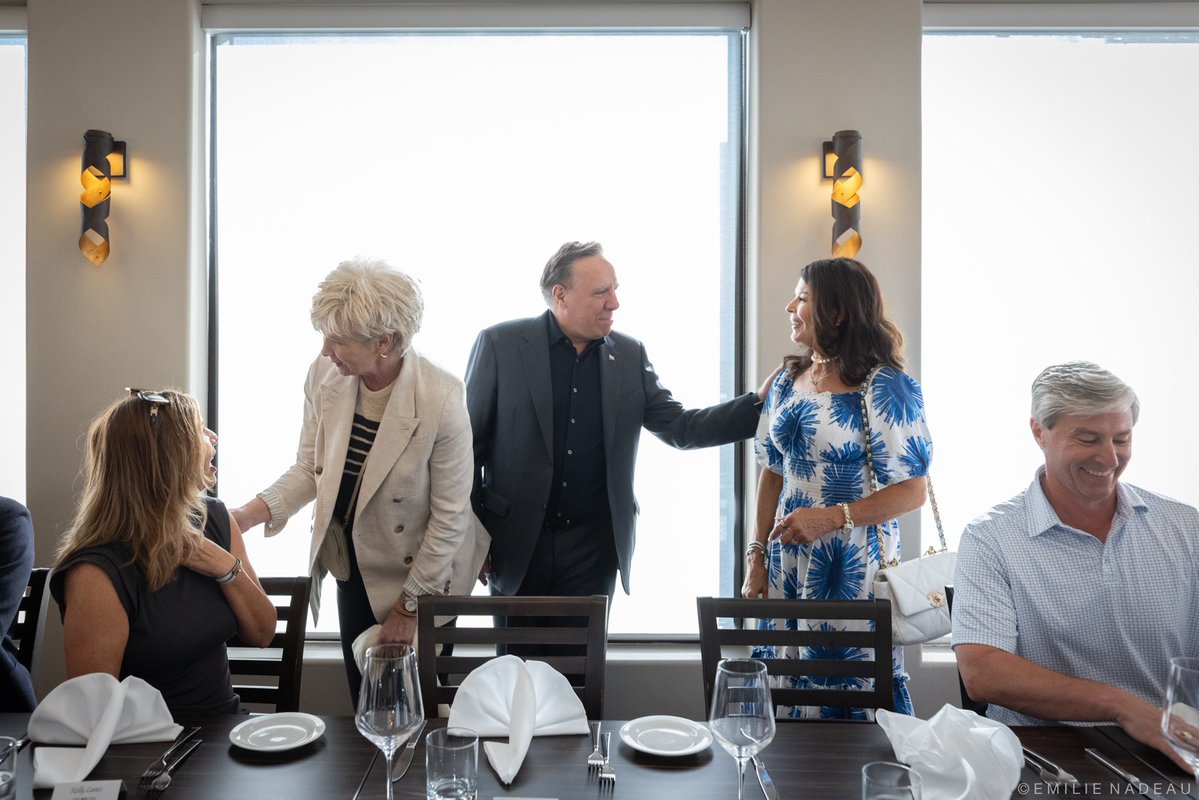 francoislegault's tweet image. Content de retrouver mes homologues des provinces et territoires dans le cadre du Conseil de la fédération. On a plusieurs gros dossiers sur la table à discuter au cours des prochains jours, notamment les relations Canada-États-Unis et les moyens de diversifier notre économie.