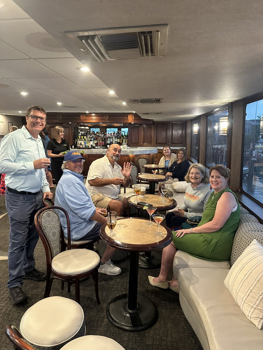NOSNnetwork's tweet image. This year’s annual meeting included a yacht cruise on the bay after strategizing about rising oncology issues. Visit our website at NOSN.info to learn more about how we empower our members to work diligently in reforming oncology healthcare.  

#nosn #oncology