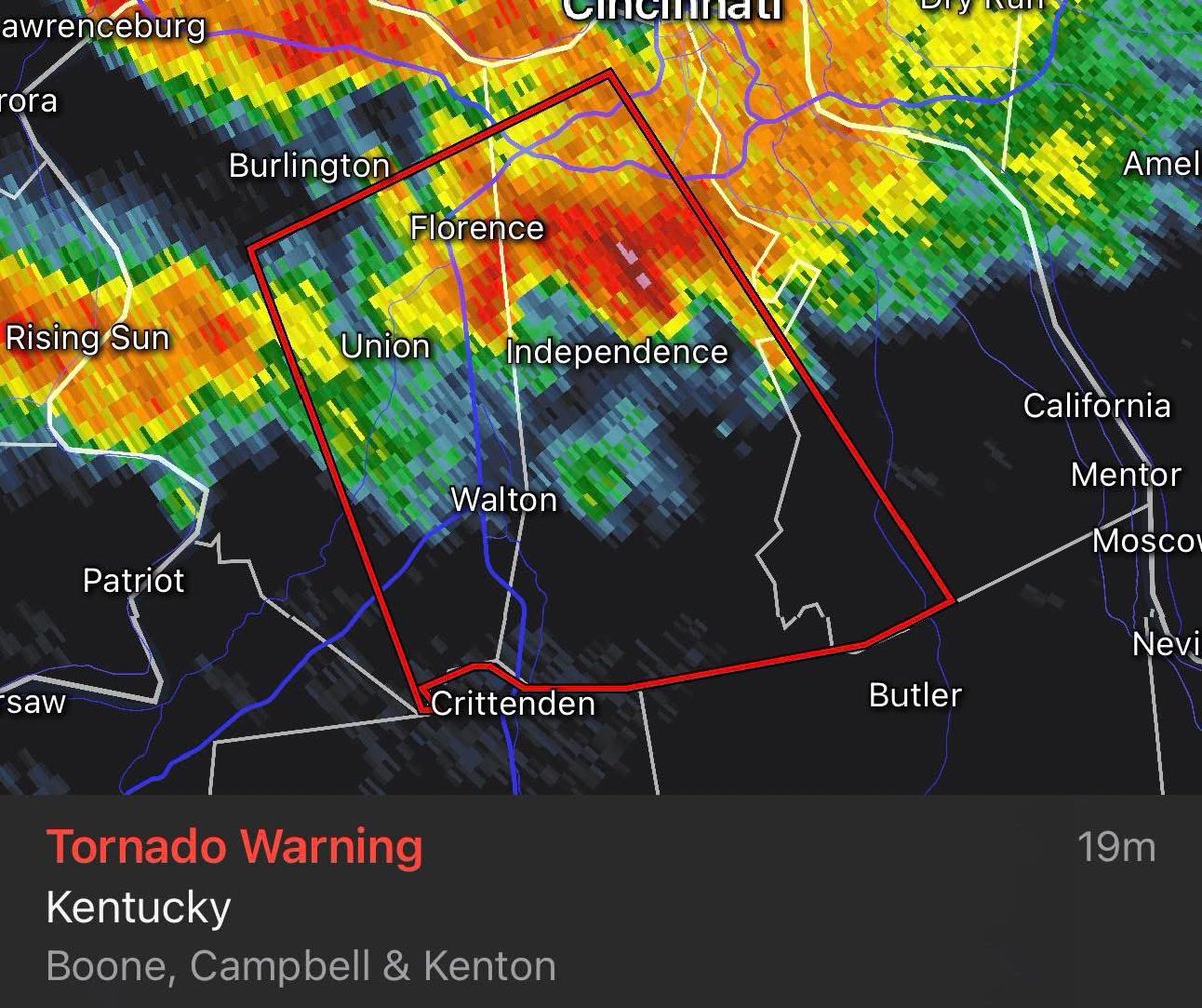 Tornado Warning south side of Cincinnati Ohio.
Stay safe! 
Crazy weather lately 
Prayers 🙏🏻
#Tornado #Tornadowarning #weather #ohio