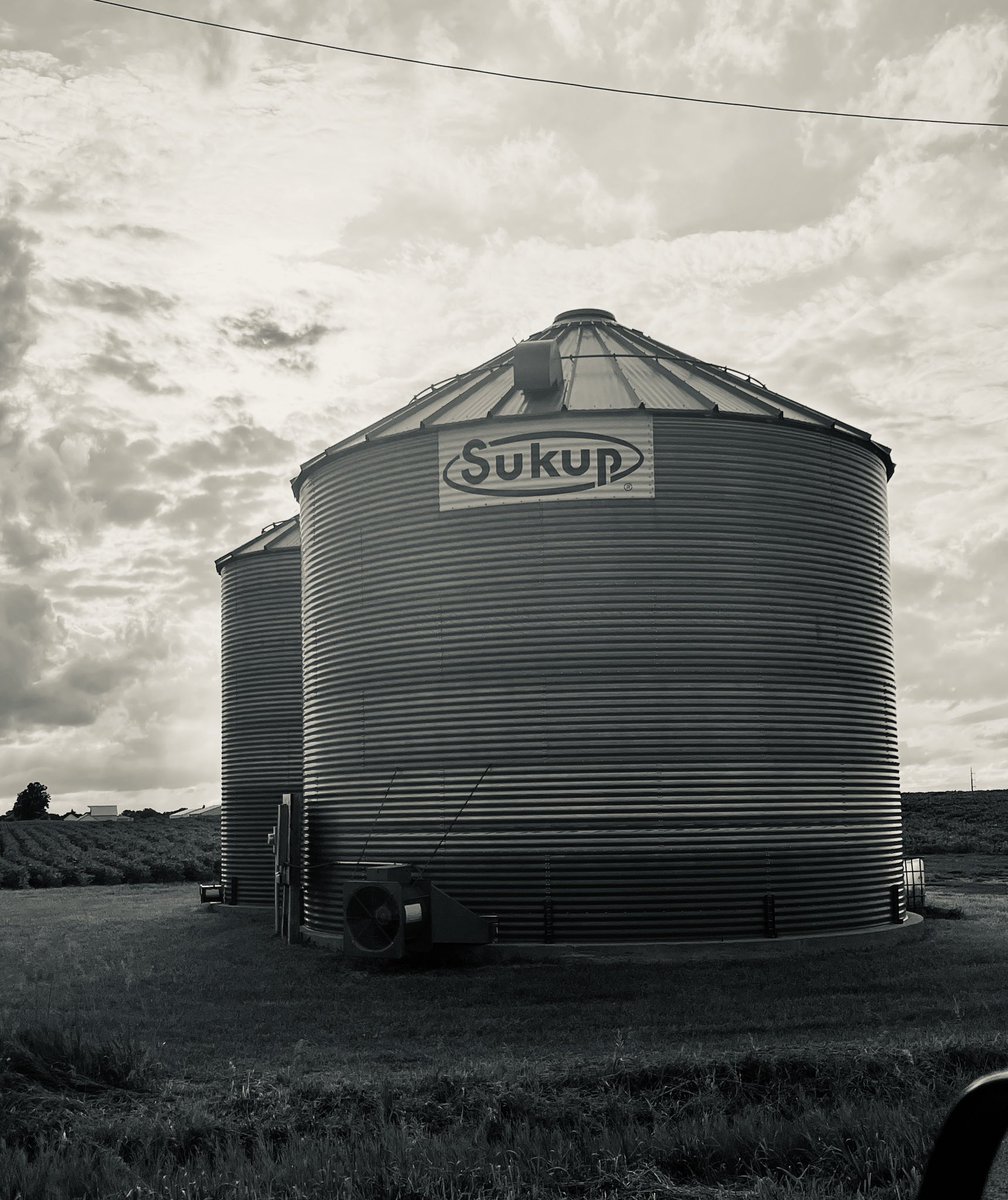 Showing acreages tonight, I remember  where I’m going by these  <a href="/SukupMfg/">Sukup Manufacturing Co.</a> landmarks. Sure sign I’m Midwest bred: