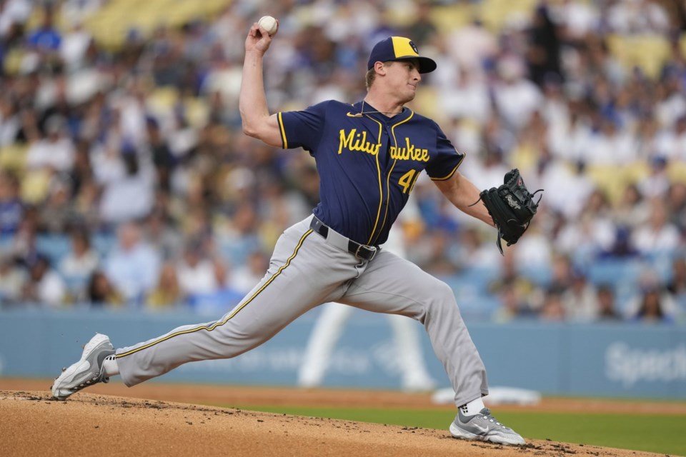 SkippsviewPod's tweet image. Going live tonight with @HagenSnellBB @SkippsviewBrett
Tune in to listen to Hagen & Brett discuss
- Milwaukee Brewers On a Heater
- Judge Best Yankee Ever?
- Atlanta's Trade Deadline
- Injuries & more