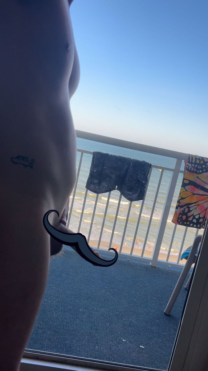 Vacation was fun while it lasted 🥲
#pittsburgh #gooner #pgh #nsfwtwtًً  #gooning #nsfw #bwc #onlyfans #goonette #moots #vacation #MyrtleBeach #vaca #SouthCarolina #tattoo #sunburn #OnlyFans #OnlyFansInBio #sellingcustoms