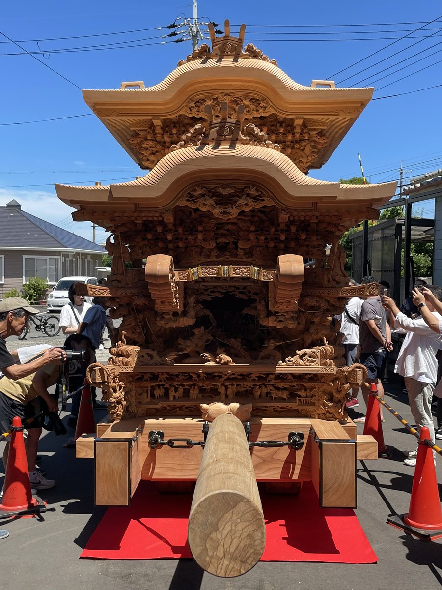 【森町新調地車見学会】R7.7.20 貝塚市 木島・西葛城地区
彫師：彫陽 山本陽介師、大工：横井工務店にて作事された地車。令和7年5月11日に新調入魂式が行われましたが、用事のため行けず。今回、見学会でゆっくり地車を見させていただきました。関係者の皆さん、ありがとうございました。
#森町 #彫陽