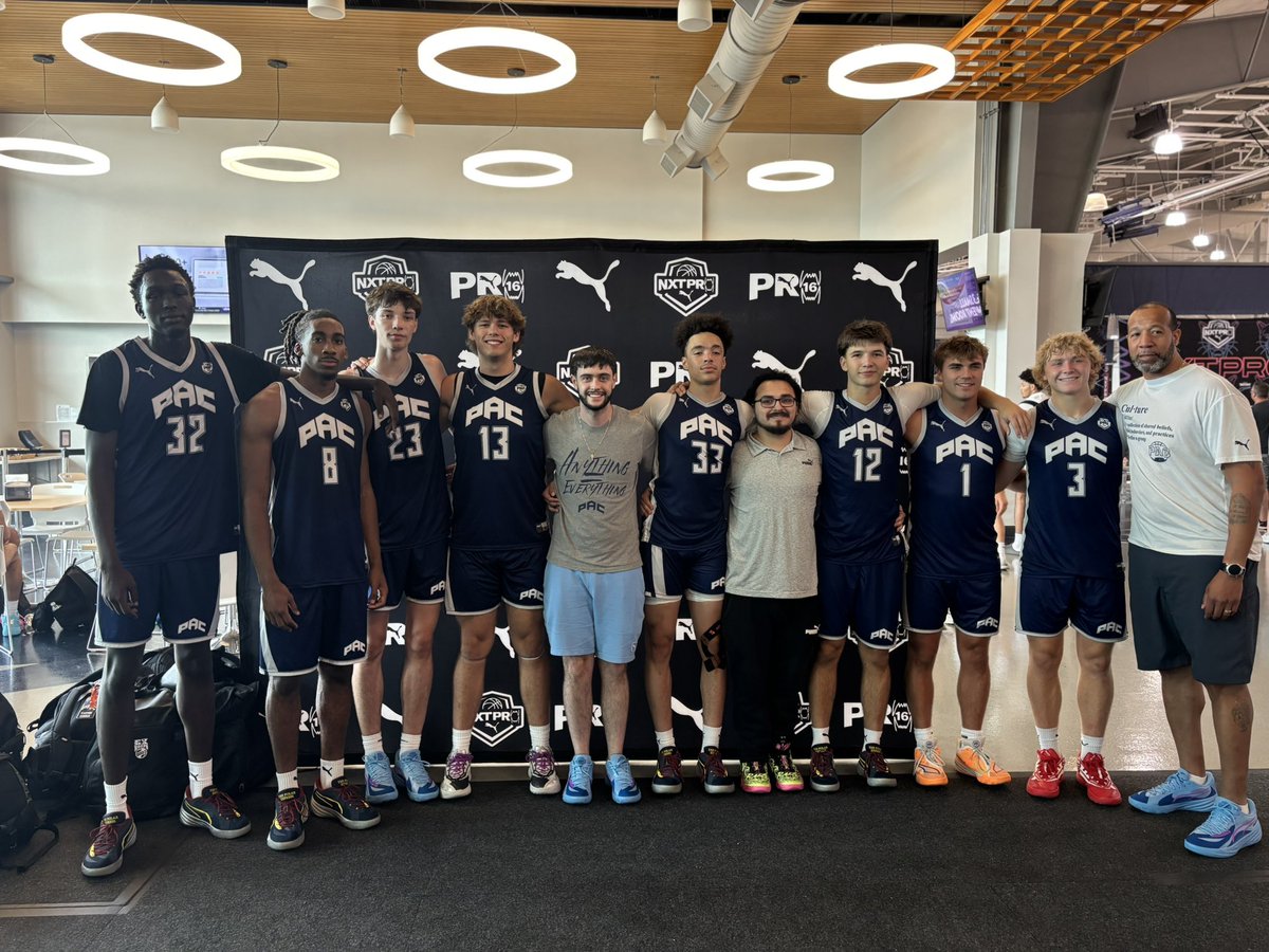 Coach_LiLi's tweet image. What a ride for this group! Very rarely does a group click like this one did! These guys battled, overcame odds, exceeded outside expectations, and proved they are some of the best in the country! They are family for life! I will miss this group! 💙💙 @PRO16League