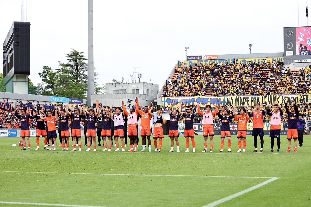 weeklysd's tweet image. 🚨緊急告知🚨
次号8月8日発売の
#サッカーダイジェスト では
“レッドブル体制” となり
J1 復帰へ大奮闘する
#RB大宮アルディージャ
を大特集‼️
キーマンインタビュー🎤✨や
戦術解析、今後のクラブの狙いなど
大ボリュームの内容です👊🔥
永久保存版になること間違いなし⁉…
