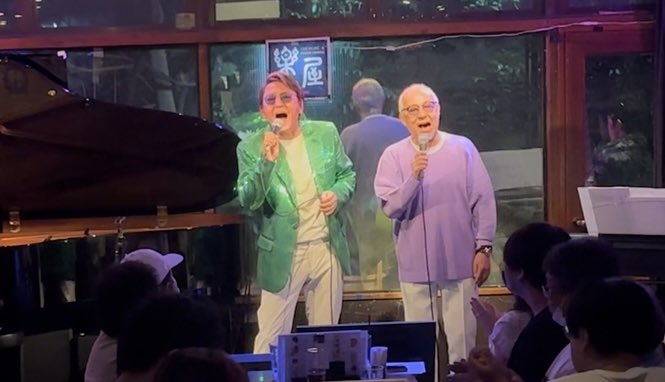 Nao1953Naoya's tweet image. 昨日は『電子戦隊デンジマン㊗️45周年LIVE』に起こし頂いた誠に有難うございました。大変楽しく記念の日を祝うことが出来ました😆皆さまのデンジマン愛を然と感じた一日でした(*^^*)
また50周年LIVEでお会いしましょう㊗️🎶笑
小泉あきらさん中尾隆聖さんありがとうございました✨☺