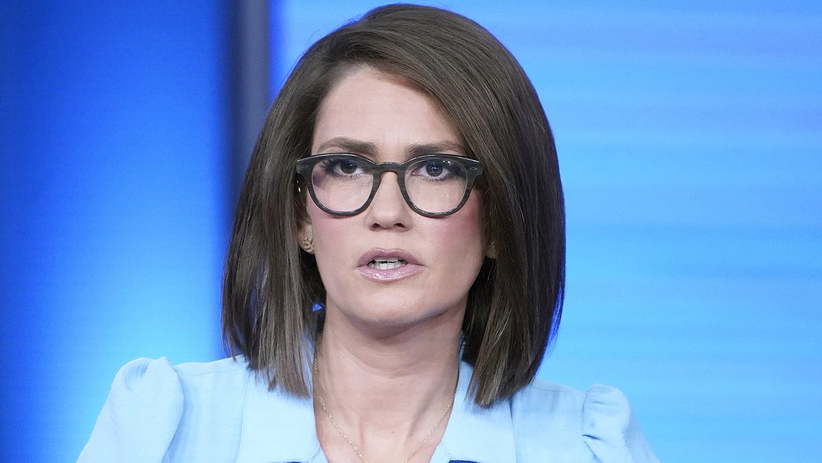 itscarterhughes's tweet image. Who else turns the TV channel when Jessica Tarlov is on Fox News?