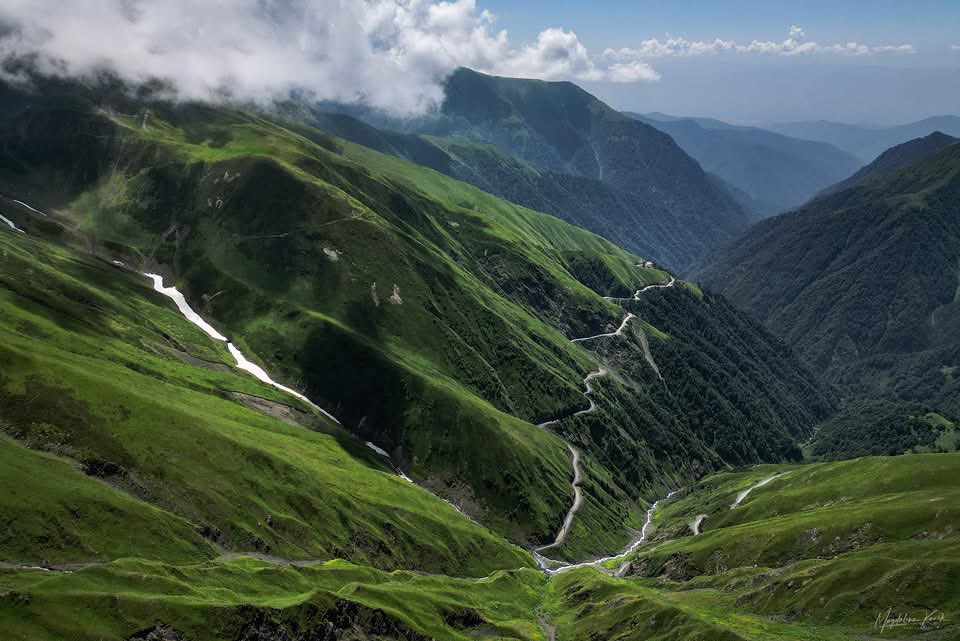 SouthCaucasus's tweet image. Abano Pass and the view from the Kakhetia side. Photography by Magdalena Konik / Magdalena Konik Photography
#ReisenInGeorgien
@kaukasusreisen