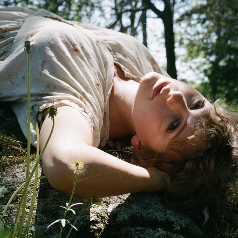 directedbyswift's tweet image. the concept of this being the original folklore cover