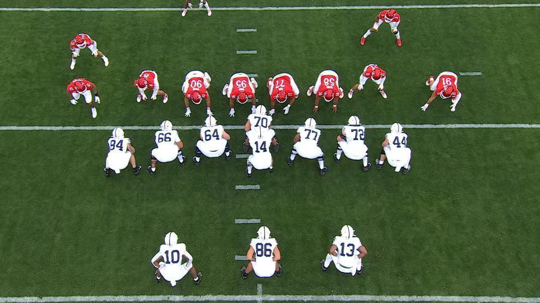 Coach___Cooper's tweet image. I'll always be a fan of @coachjfranklin just because he lines up in the Power T Formation still! This is when football is SEXY!
Even have our Seahawks lining up in it now! Love doing this in small high school football!
