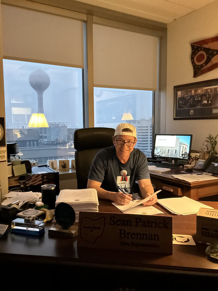 BrennanforOhio's tweet image. Just made it back to my Statehouse office around 8 pm Sunday- safe to say I’m the only legislator here tonight. There’s a lot to do in preparation for tomorrow’s historic vote on whether or not to override three of Governor Mike DeWine’s vetoes in the recent state budget. It is…
