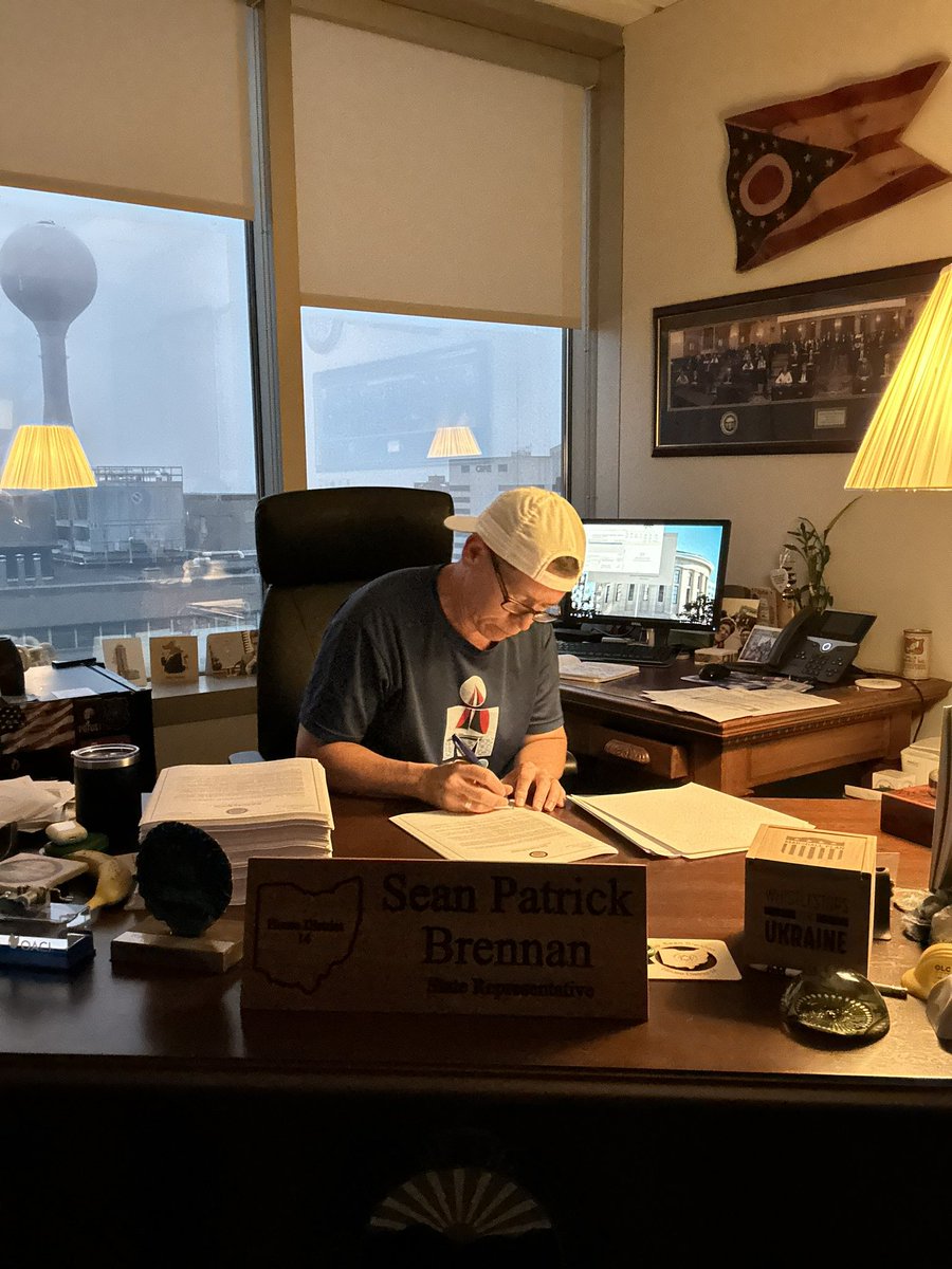 BrennanforOhio's tweet image. Just made it back to my Statehouse office around 8 pm Sunday- safe to say I’m the only legislator here tonight. There’s a lot to do in preparation for tomorrow’s historic vote on whether or not to override three of Governor Mike DeWine’s vetoes in the recent state budget. It is…