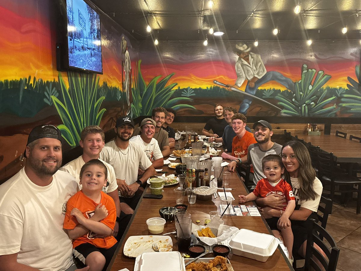 Fourth Annual <a href="/BG_Football/">BGSU Football</a> SPECS Putt Putt and Dinner was a great success!! These guys are ready for a BIG 2025 season!  Congrats to <a href="/TravisKenner1/">T Kenner</a> taking home the W this year 🟠🟤