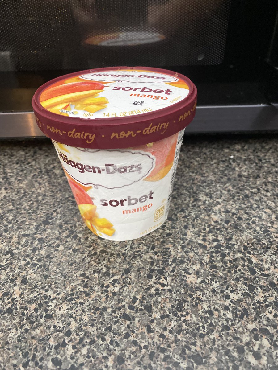 monkeyg50's tweet image. Shrimp crab. Cod scallops  lemons wine garlic sauce yellow sauce zucchini  summer squash corn. Pared with mango sorbet