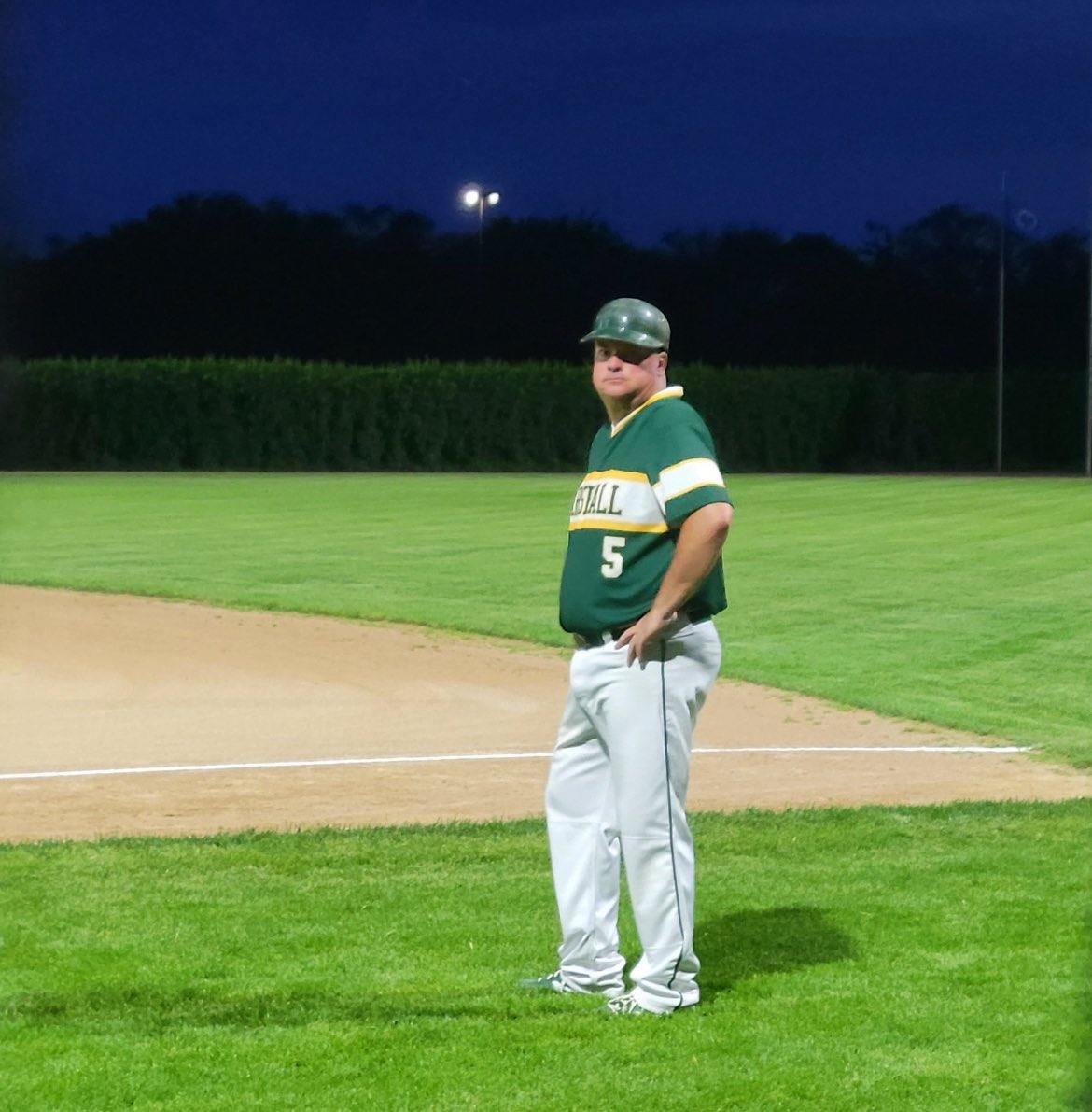 MarshallAs's tweet image. Happy 50th birthday to our team President @KellyLoft! Loft is in his 18th year as team president and hit .273 with a .500 on base percentage in his lone season as an A’s player in 2022. #HitItToRightField