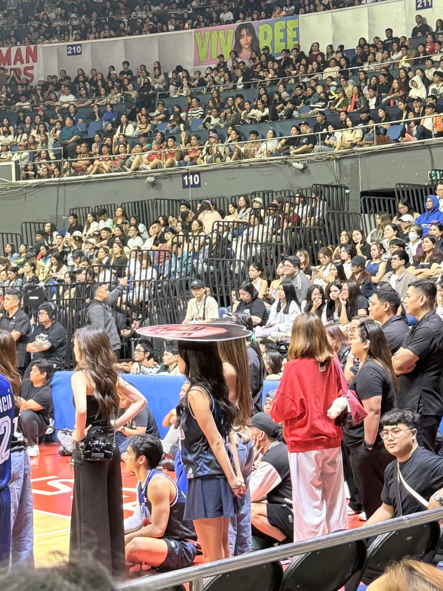 lilouracxkz's tweet photo. HAHAHAHAHA yes belinda? #BelleMariano https://t.co/5kajMMaHW2