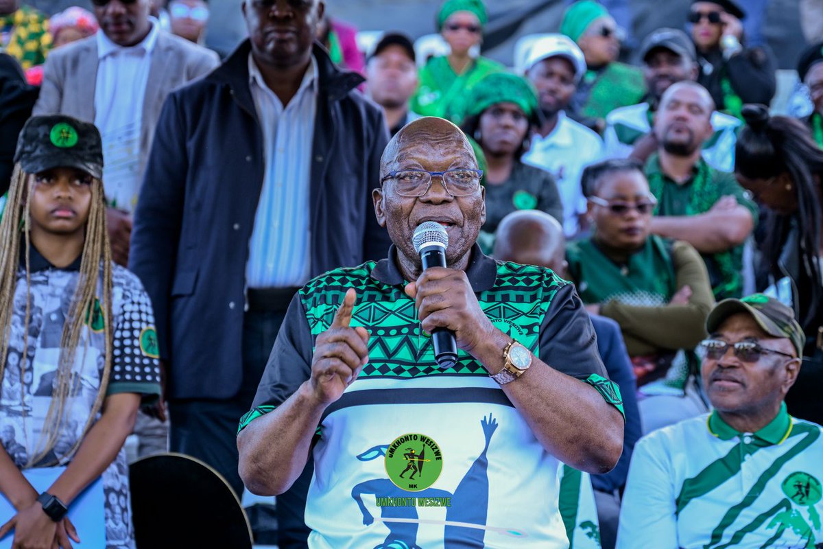 MkhontoweSizwex's tweet image. The uMkhonto weSizwe Party hosted the Syabalanda Prayer at the Manguza -Zuma Sports Ground.
The event was graced by H.E. President Zuma, the Deputy President, National Chairperson, Deputy Chairperson, Treasurer General, KZN Provincial Convenor, Youth League President and…