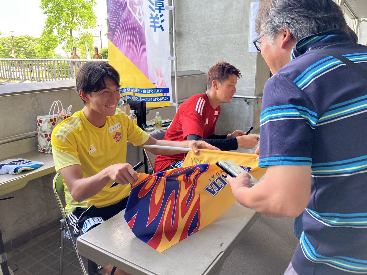 ベガルタん 7月21日 ファン感】 第一部サイン会📝 東ゲートに展示中の選手パネルは