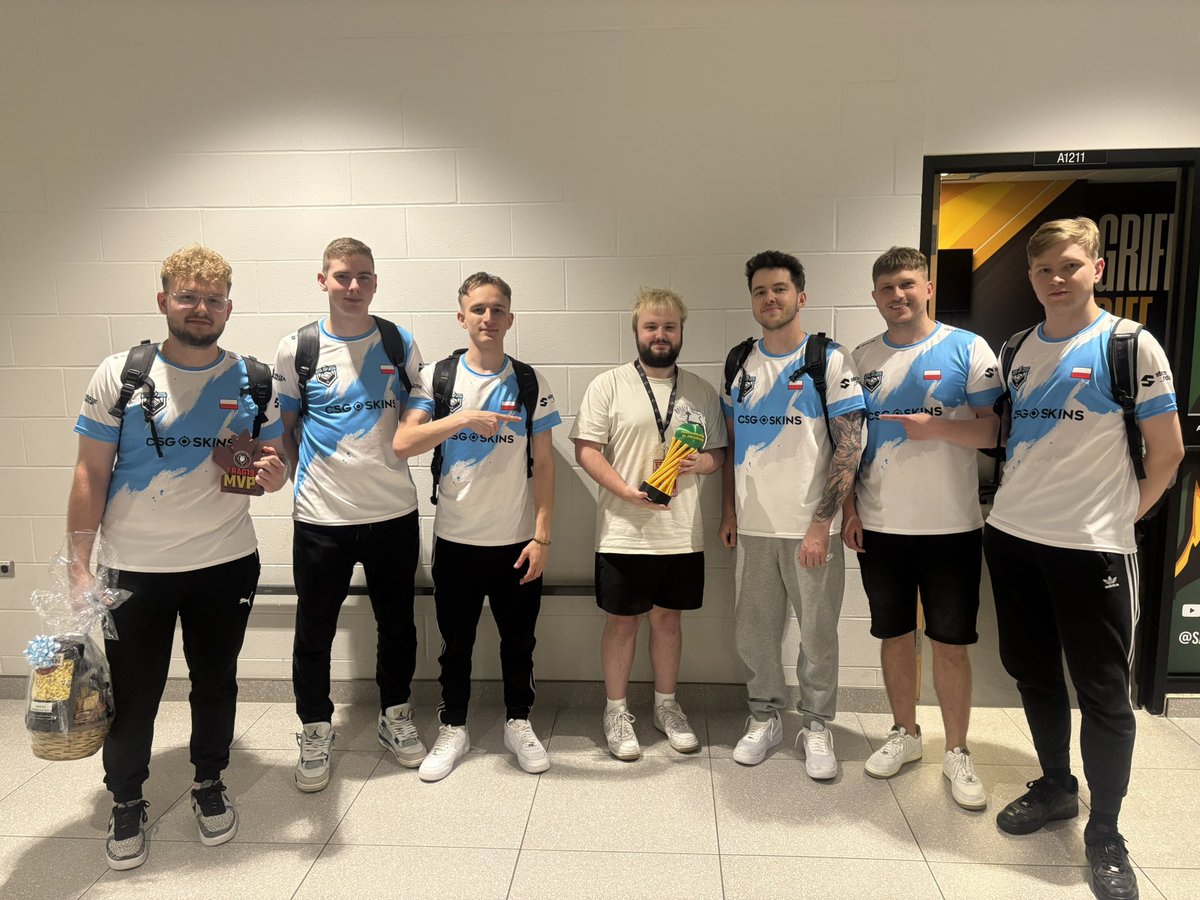 Hayden King (@haydenk1701) on Twitter photo That’s a wrap on Fragadelphia 19. Going to share a few thoughts and spread thanks to those I’ve interacted with throughout the weekend.
Firstly I want to give a huge thanks to <a href="/HybriddVAL/">Owen | Hybrid</a> and <a href="/SilverNyx_/">Silver (Val)</a> for bringing this event to St. Clair and recommending me to be the That’s a wrap on Fragadelphia 19. Going to share a few thoughts and spread thanks to those I’ve interacted with throughout the weekend.
Firstly I want to give a huge thanks to <a href="/HybriddVAL/">Owen | Hybrid</a> and <a href="/SilverNyx_/">Silver (Val)</a> for bringing this event to St. Clair and recommending me to be the