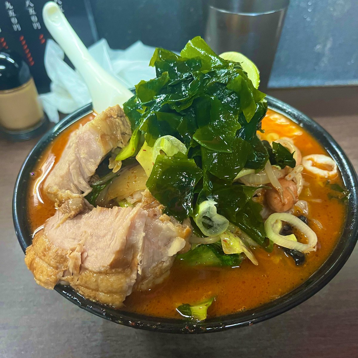 chuchu315738's tweet image. 荒木屋さんにてウィンナー五目味噌タンメンいただきました💥

辛めのウィンナーが新鮮で新たな旨辛体験！🔥

美味かった…🥹