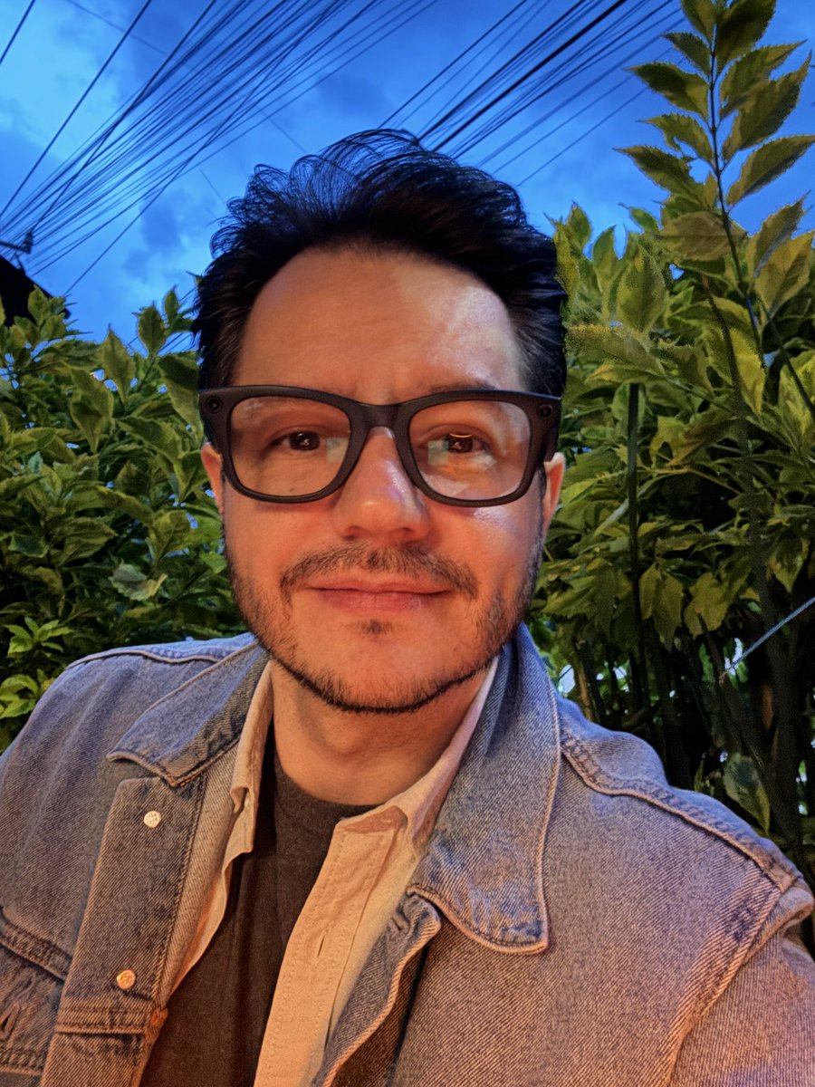 Alex Aguilar (@alex_aguilare) on Twitter photo No, es Armando Hoyos soy yo diciéndote que luches por lo que amas, que te importe poco lo que los demás digan o piensen, siempre te van a criticar así que hazlo a tu manera y que los demás se vayan a donde quieran. No, es Armando Hoyos soy yo diciéndote que luches por lo que amas, que te importe poco lo que los demás digan o piensen, siempre te van a criticar así que hazlo a tu manera y que los demás se vayan a donde quieran.