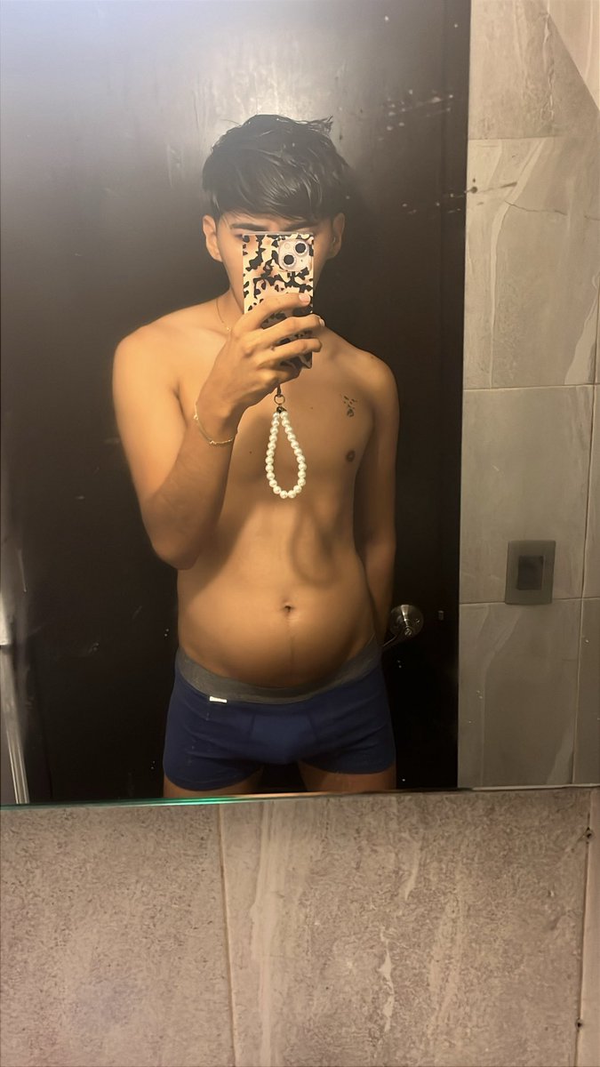 cristoaleex's tweet photo. ¿Quién de Morelia?, plan yaaa🍑

Dale rt y escríbeme al DM😚 https://t.co/XLeA1SiYbA