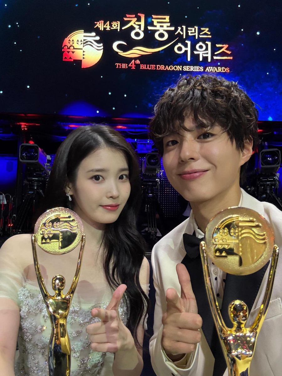 iuedelweiss's tweet image. 7월 한국인이 좋아하는 방송영상프로그램 4위 ‘폭싹 속았수다’
“When Life Gives You Tangerines” ranks #4 on Koreans’ favorite show for July 2025, according to Gallup Korea
📊 ‘폭싹 속았수다’ 순위 추이(Ranking trends)
• 2025-03: #1🥇
• 2025-04: #1🥇
• 2025-05: #1🥇
• 2025-06: #5…