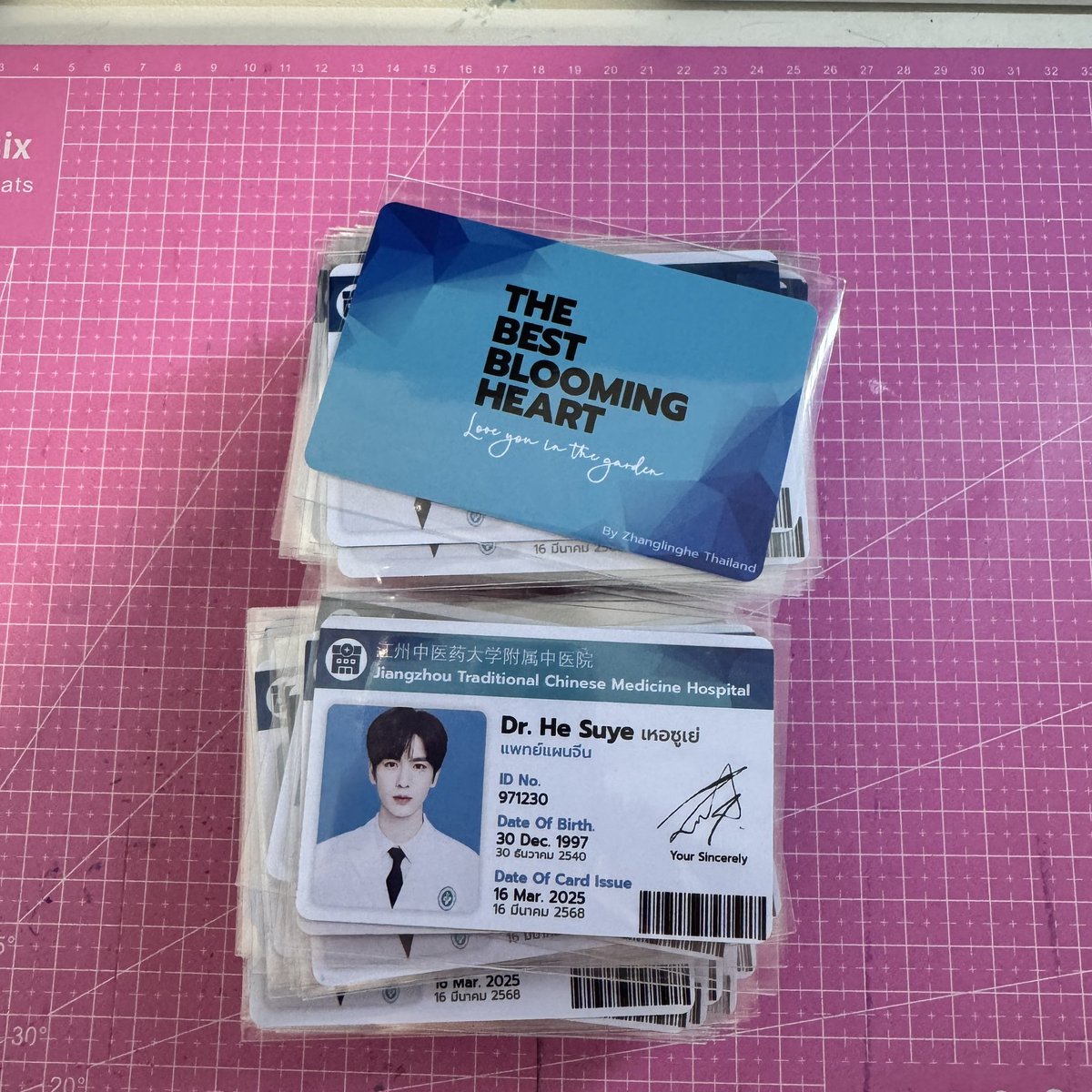 note_paper_pp's tweet image. รับผลิตการ์ดpvc
ราคาเริ่มต้นที่13บาท
กันน้ำ ไม่งอ แข็ง ไม่หัก
รับงานเร่งด่วน
สอบถามเพิ่มเติมทักไลน์หรือเดม
Line :@775mlgeg (มี@ด้วยนะคะ)
#รับทําของแจก #ของแจกหน้าคอน #รับทำgiveaway #รับทำของแจกหน้าคอน #การ์ดpvc #บัตรpvc #รับผลิตการ์ดpvc #ตลาดนัดbus #โฟโต้การ์ด #การ์ดสุ่ม