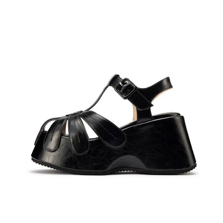 Sliders_Hub's tweet image. Open for the new week! 🛍️
Prices (NGN)
Frame 1 : 37k (size 37-41)
Frame 2 : 47k (size 43-45)
Frame 3 : 70k (size 38-42)
Frame 4 : 37k (size 37-41)
Full Box Packaging! 📦
Nationwide Delivery! 🚚 🇳🇬
💬: Click link in bio to order via WhatsApp