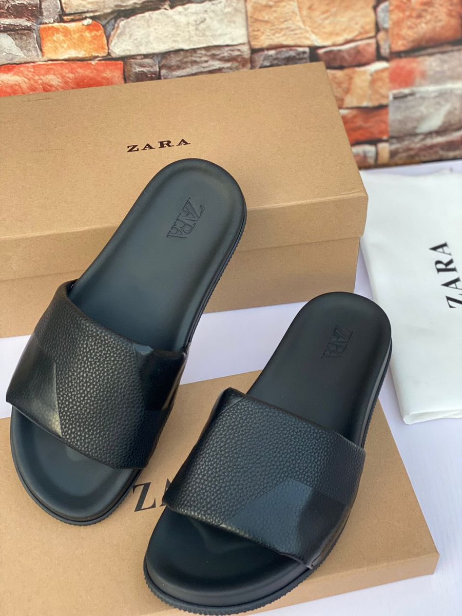 Sliders_Hub's tweet image. Open for the new week! 🛍️
Prices (NGN)
Frame 1 : 37k (size 37-41)
Frame 2 : 47k (size 43-45)
Frame 3 : 70k (size 38-42)
Frame 4 : 37k (size 37-41)
Full Box Packaging! 📦
Nationwide Delivery! 🚚 🇳🇬
💬: Click link in bio to order via WhatsApp