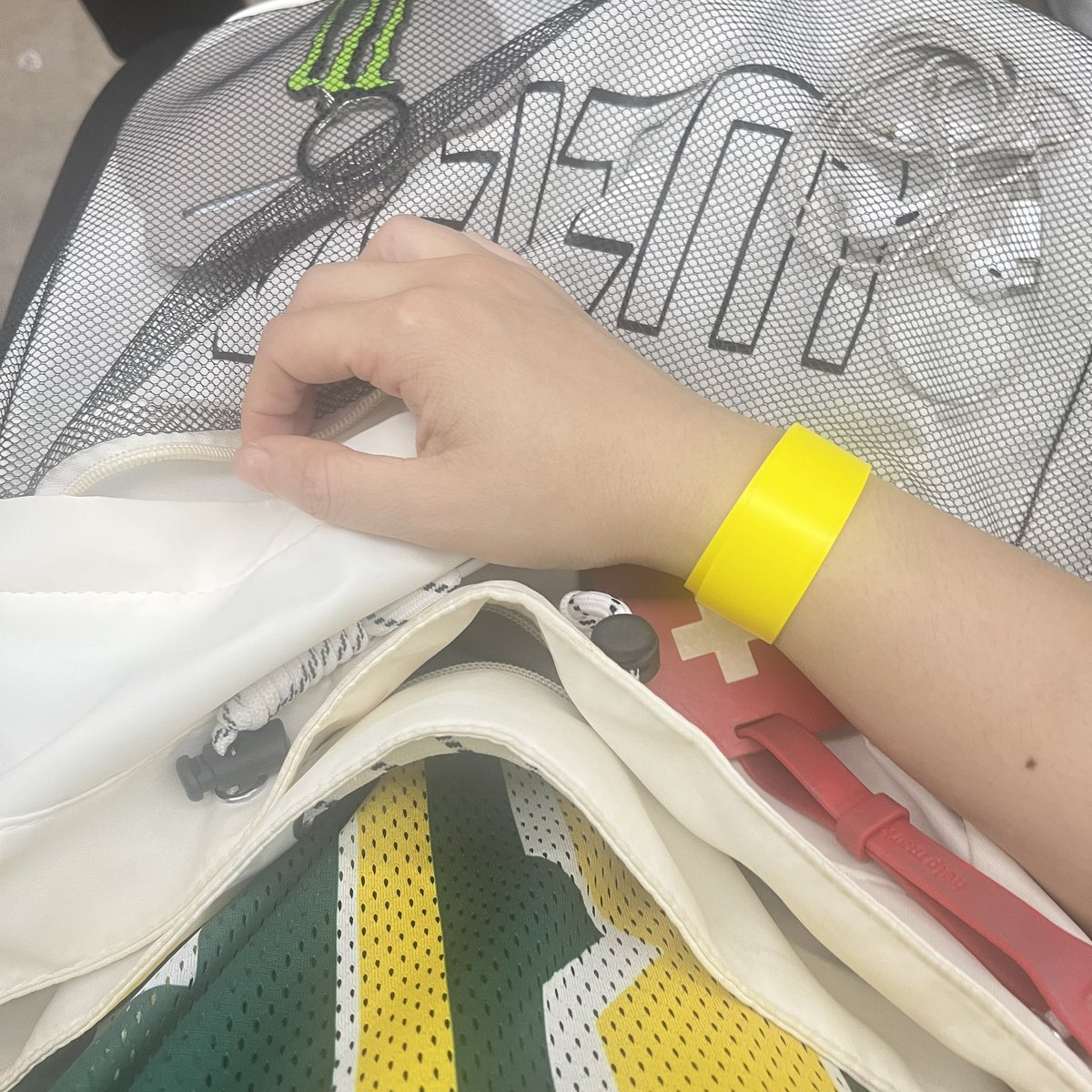M1KA_SAC's tweet photo. ひぷほぷ×らがらがイベント用に、即席で頑張ったやーつ💚❤️💛🖤 https://t.co/KEX08jVSo0