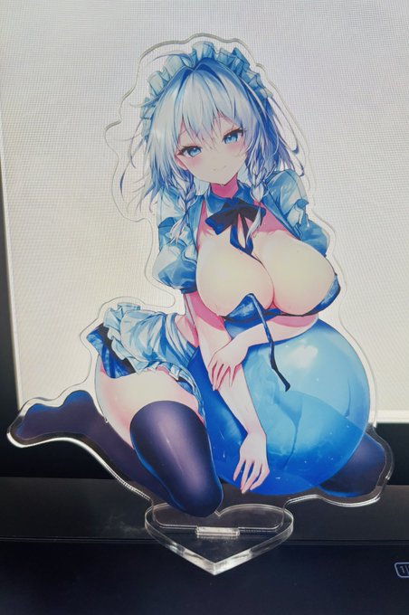 新刊セットに入れるアクスタ届いた!
15cmだから結構大きい!印刷も綺麗です✨ 