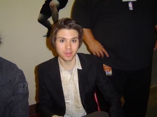hourlyryanross's tweet image. 