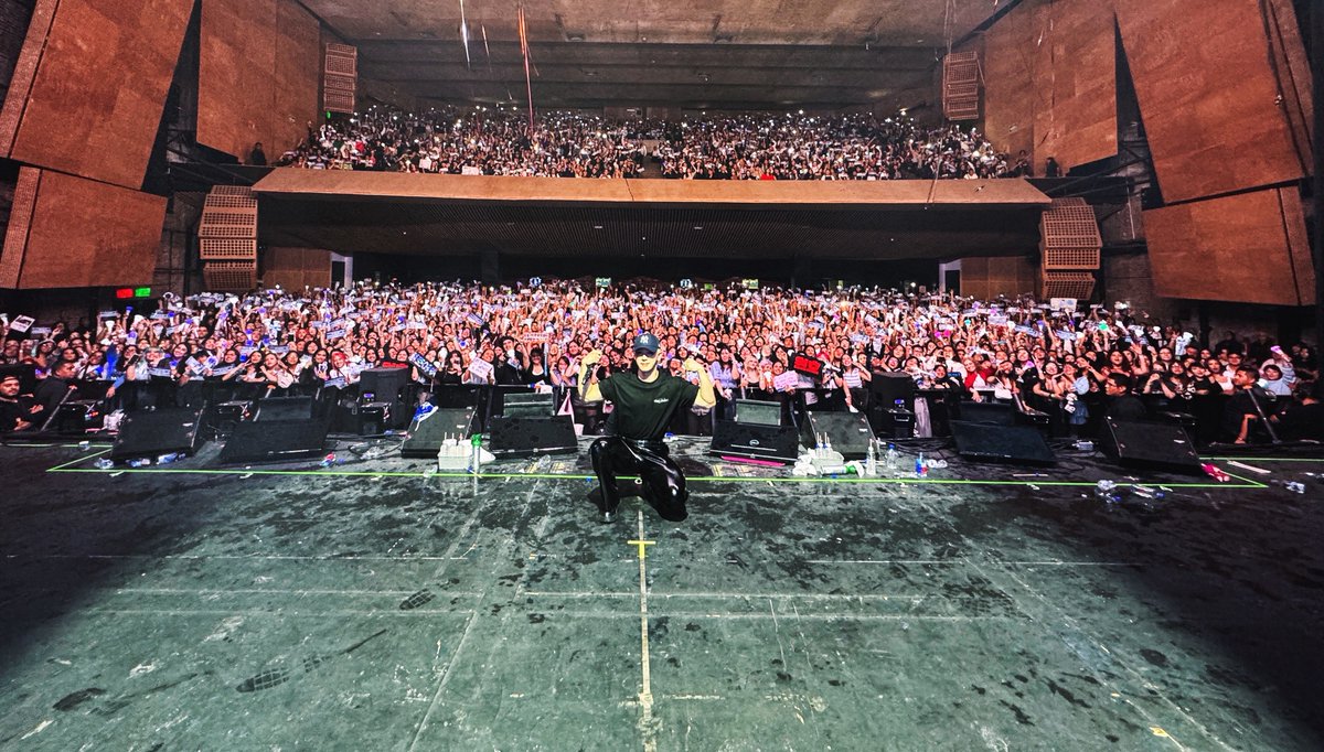 [📸]
2025 WONHO WORLD TOUR 
<STAY AWAKE> : CDMX

라틴 아메리카 투어의 마지막까지 함께해 준 #WENEE
매 순간을 선물처럼 만들어줘서 고마워요.
진심으로 사랑합니다 💙

#원호 #WONHO #STAYAWAKE
#2025WORLDTOUR_STAYAWAKE