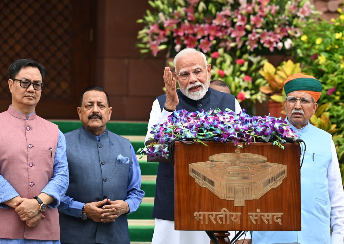 Sushil_Verma9's tweet image. Prime Minister Narendra Modi Addressing on the first day of Monsoon session of Parliament House in New Delhi on Monday @THNewDelhi