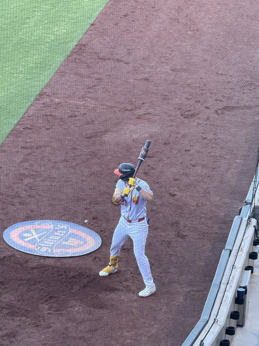 iamnotmattt's tweet image. Hey @DALLASBRADEN209 - who’s that down there?
That’s JJ BLEDAYDAY BAYBAY!!!