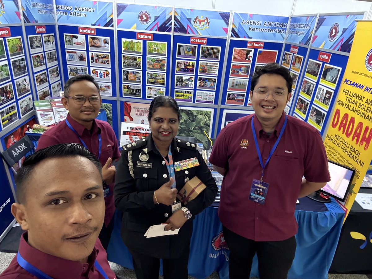 AADK here in JIM for 103rd IMMIGRATION DAY ⁦<a href="/AADKMalaysia/">Agensi Antidadah Kebangsaan Malaysia</a>⁩
