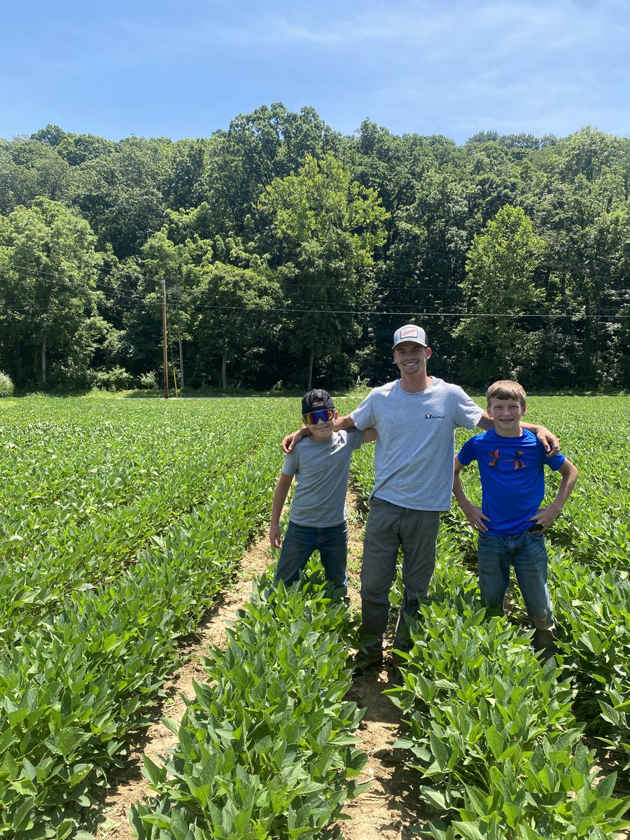 BurrusSeed's tweet image. From #BurrusSeed intern Kyle: &quot;We did lots of plot work at Tim Carmody’s plot. Account Manager, Kirk Jackson brought his son and his neighbor to help!&quot;