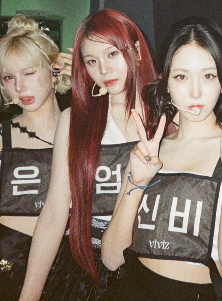 umjifeed's tweet image. OKAY GORGEOUS 

#엄지 #UMJI #비비지 #VIVIZ