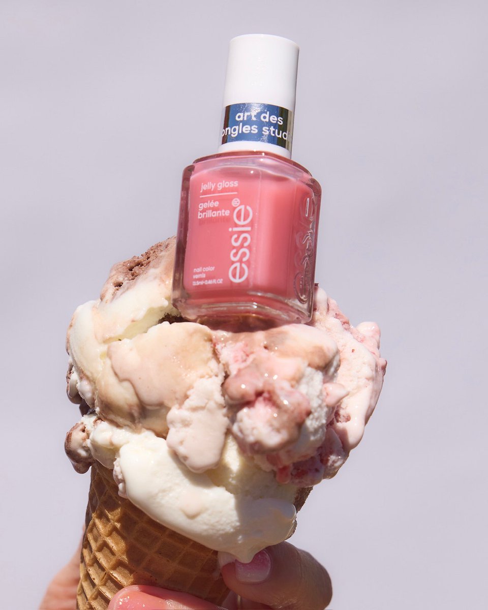 essie's tweet image. a fresh mani is the perfect sweet treat 🩷
shade:
- ‘slushy sun’
- ‘arctic jelly’
- ‘divine dimension’

#nationalicecreamday