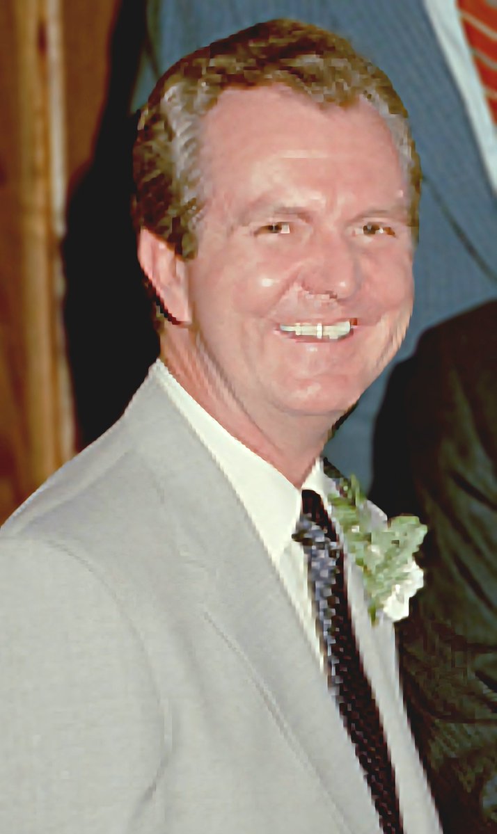 uncsportsphotos's tweet image. Great Photo of a young Woody Durham, the Voice of the Tar Heels. #UNCFootball #Kenan #UNCommon #unc #ChapelHill #tarheels #GoHeels #ACC #ChapelBill #CarolinaFamily #CarolinaBlue #Carolina #CarolinaFootball #UNCBasketball #UNCommon #tarheels #GoHeels #ACC #CarolinaFamily…