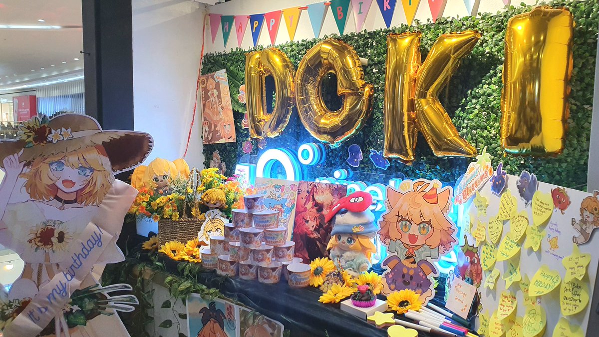 _sangriaa's tweet photo. Went to my very first cup sleeve event !! Thank you to the event organizers and all the dragoons who attended for making it such a fun time 💛💛 Hope we get more events like this in the future! Also look at all the merch I got from the CSE and ACX yippeee
#DokibirdSummerBlossoms https://t.co/F7jicIVYHu
