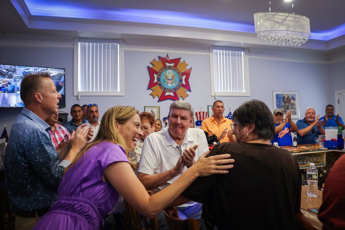 MikieSherrill's tweet image. Two packed events in Carteret and Highland Park today!
So great to be on the road talking with hundreds of New Jerseyans who are ready to work together to chart a different path forward for our state.