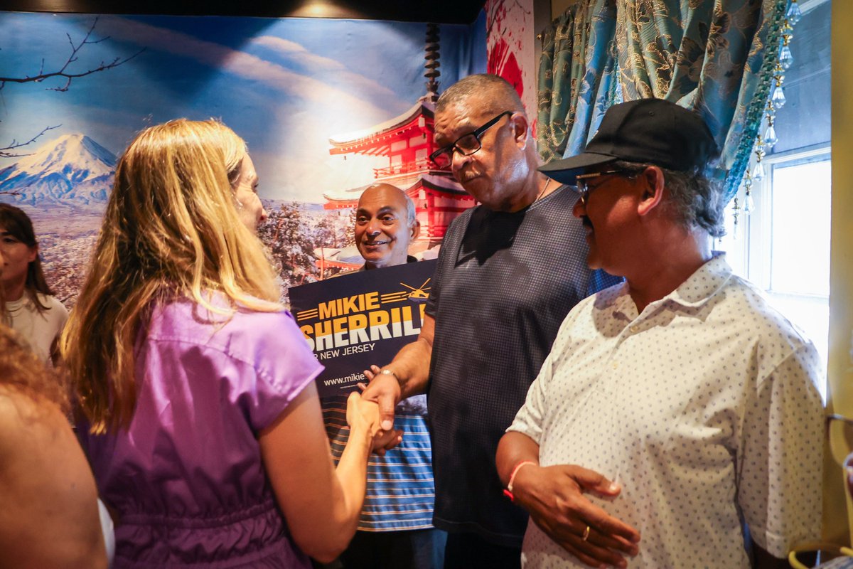MikieSherrill's tweet image. Two packed events in Carteret and Highland Park today!
So great to be on the road talking with hundreds of New Jerseyans who are ready to work together to chart a different path forward for our state.