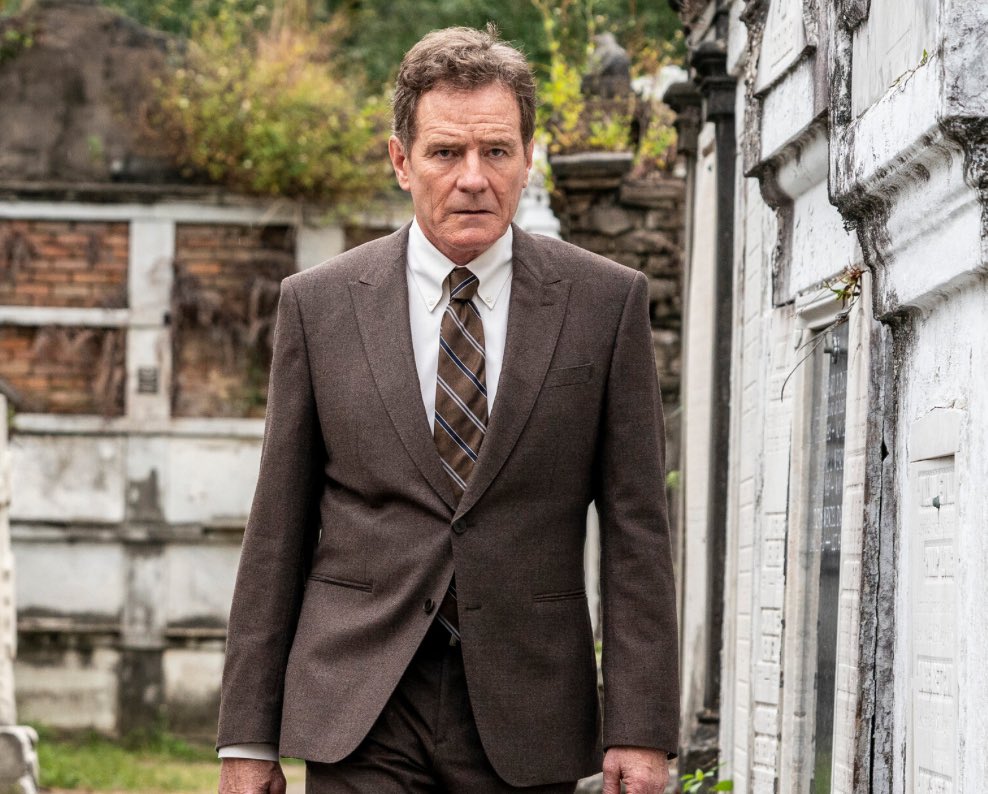 HarrisonSanford's tweet image. Bryan Cranston back in his bag again…
🧪 Breaking Bad
⚖️ Your Honor
Now: ♦️♠️ Sneaky Pete
🍿 Locked in