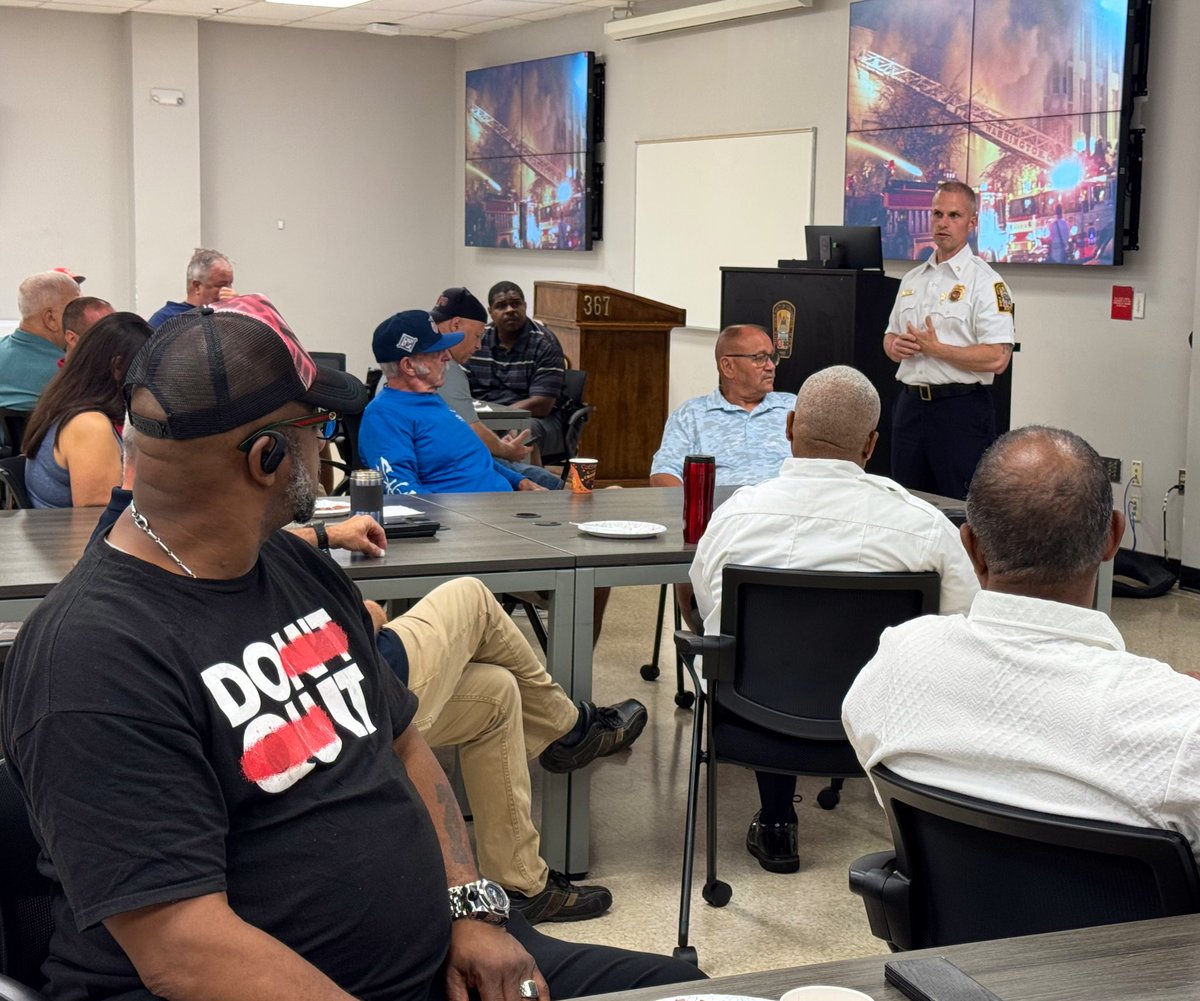 dcfireems's tweet image. Retired members of @dcfireems got the opportunity to renew old friendships and swap stories at a breakfast sponsored by @IAFF36 and the @dcfireemsfound. The event was held at the Training Academy of #DCsBravest